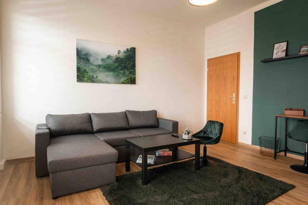 Ferienwohnung Bali Style Mit High Speed Wlan Und Gratis Parkplatz Gera Luaran gambar